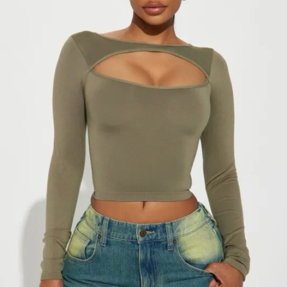 Cut Out Seamless Crop Top Long Sleeve Minimalist Capsule Elevated Basic Staple